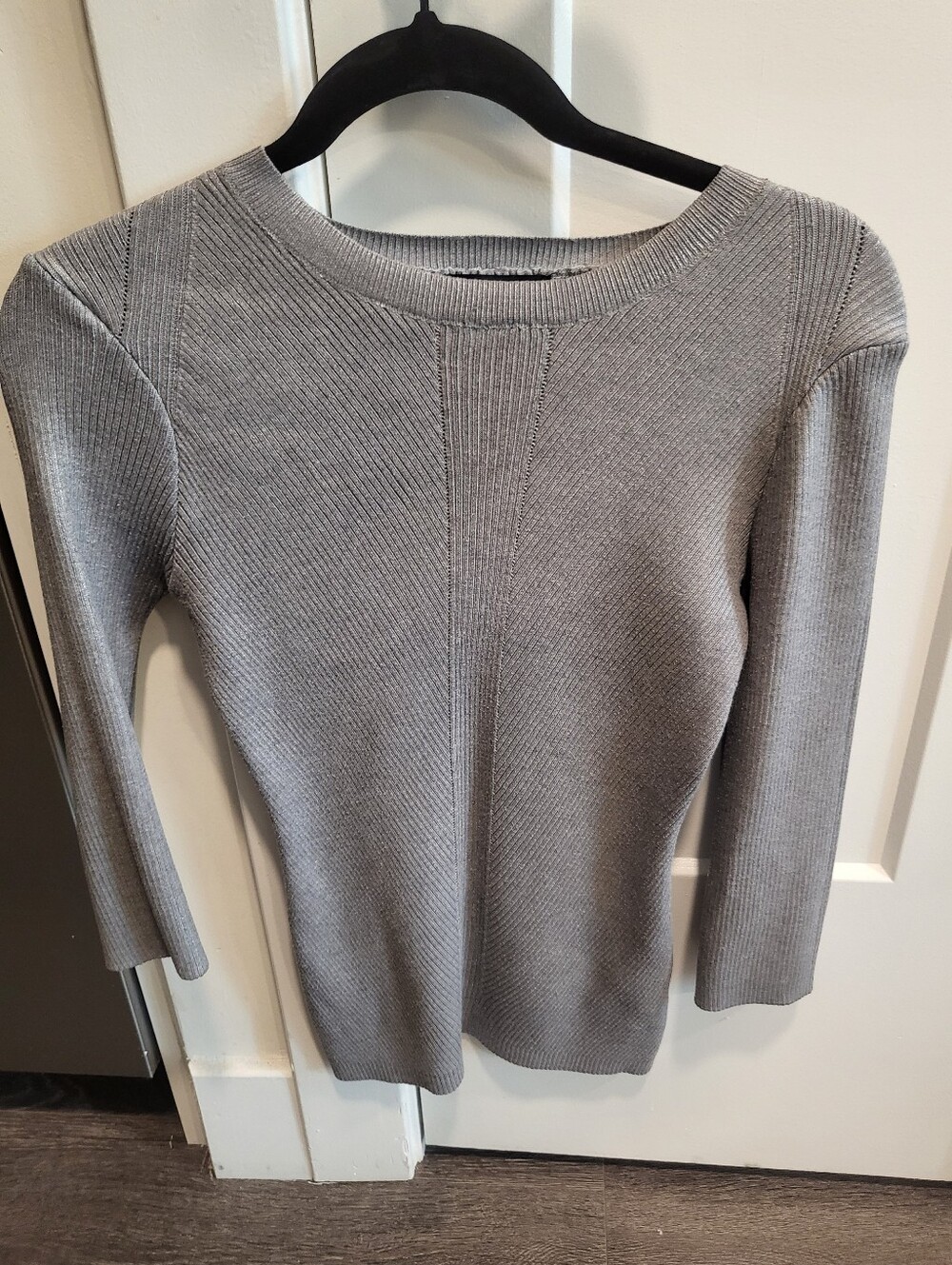 Classic Ribbed Crewneck Women's Sweater - Gray